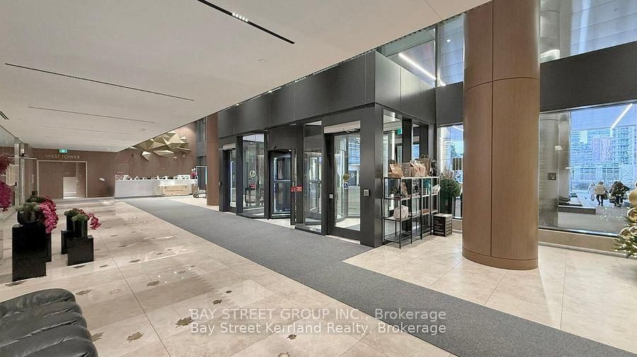 1 Concord Cityplace Way • #912 • Toronto, ON photo 21