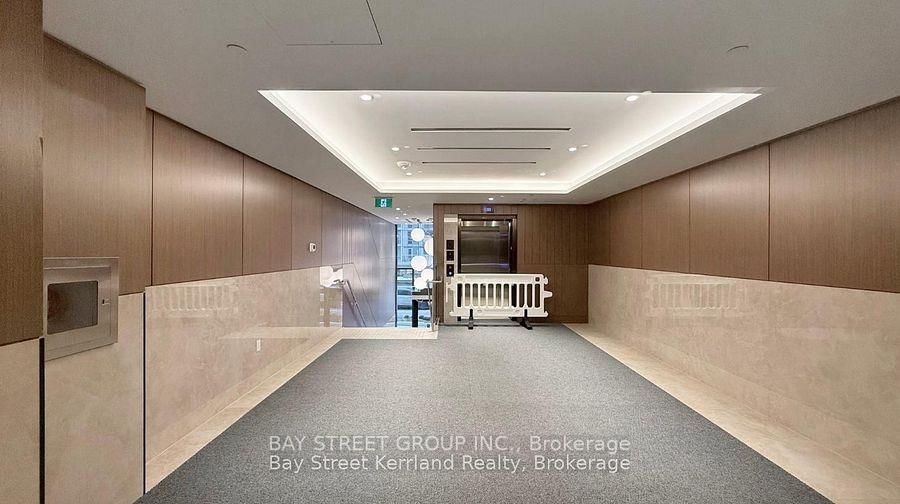 1 Concord Cityplace Way • #912 • Toronto, ON photo 25