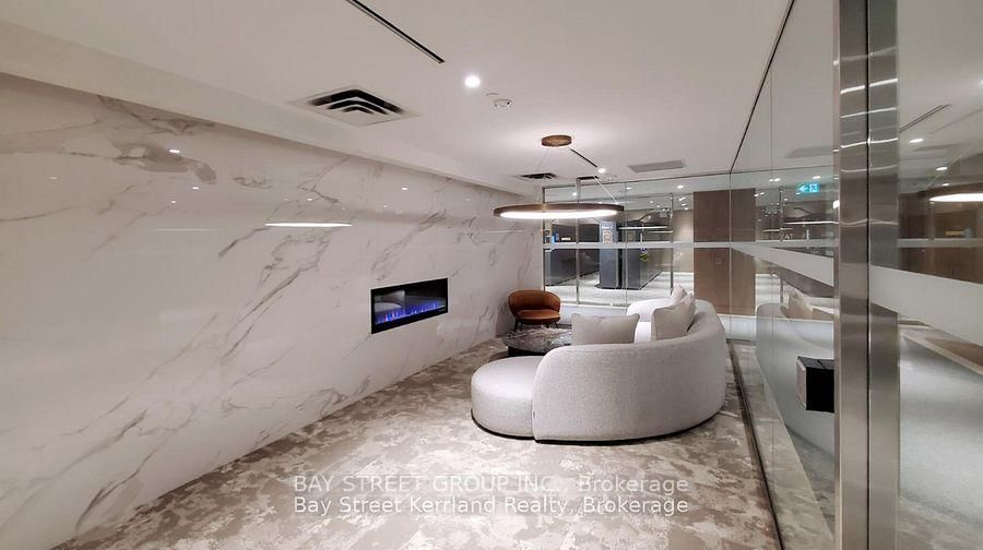 1 Concord Cityplace Way • #912 • Toronto, ON photo 29
