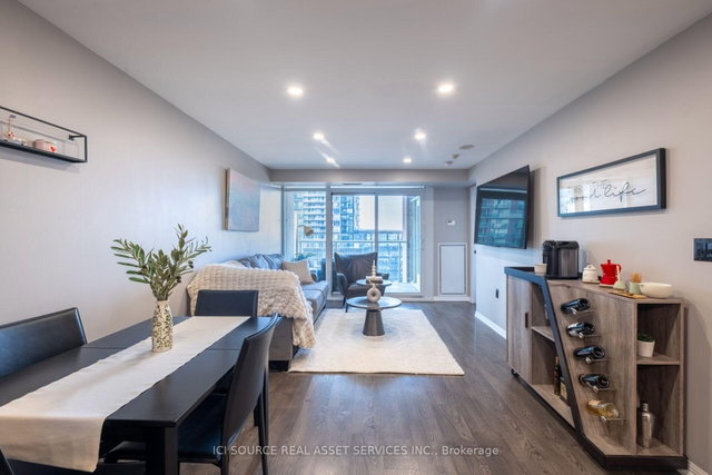 1109 - 125 Western Battery Road