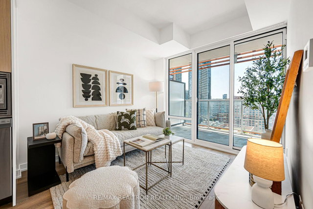1409 - 18 Maitland Terrace