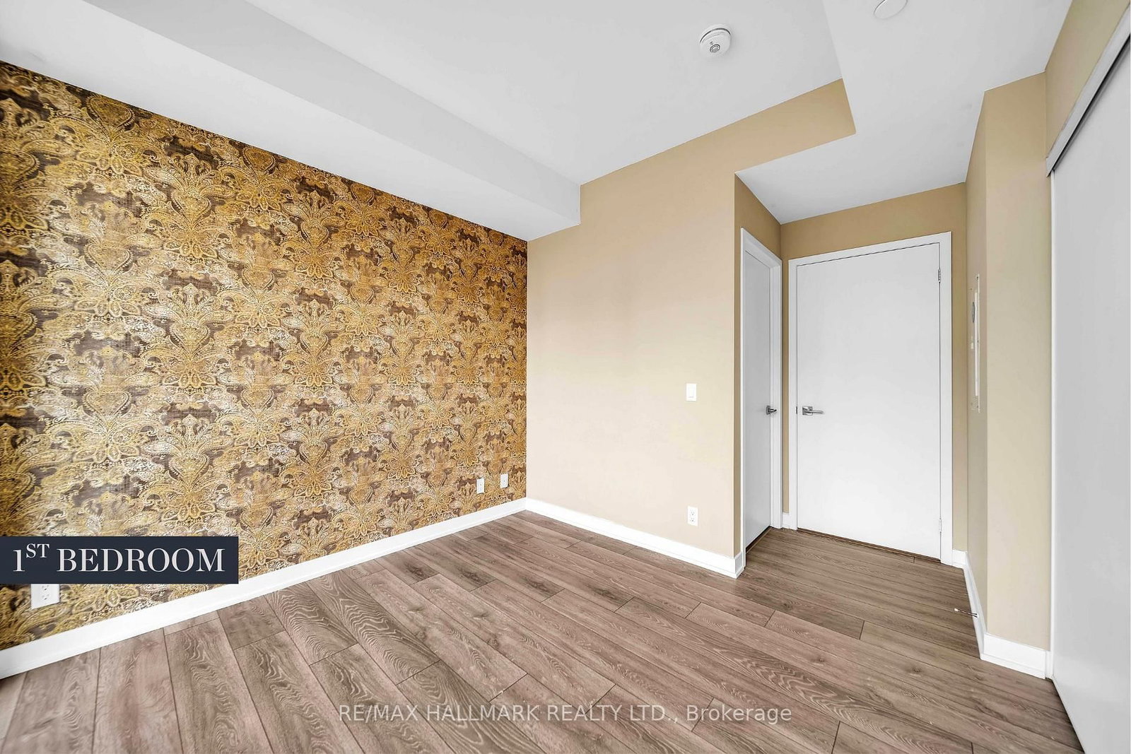 15 Holmes Avenue • #702 • Toronto, ON photo 20