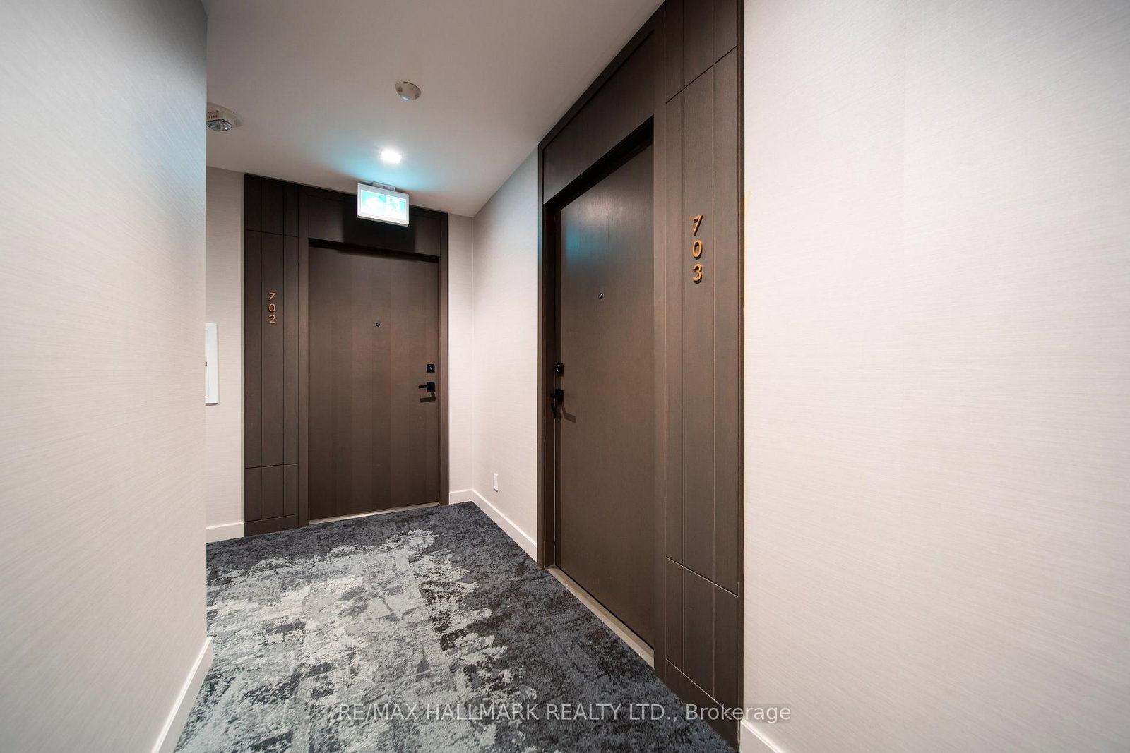 15 Holmes Avenue • #702 • Toronto, ON photo 8