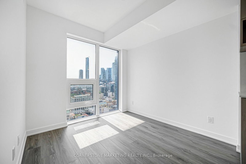 2507 - 100 Queen Street E