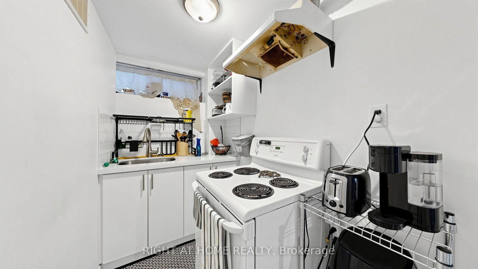 76 Fenside Drive • Toronto, ON photo 29