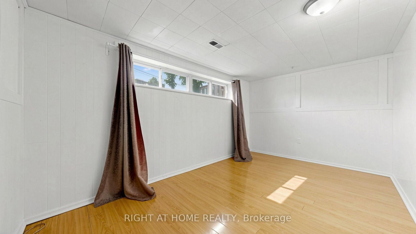 76 Fenside Drive • Toronto, ON photo 31