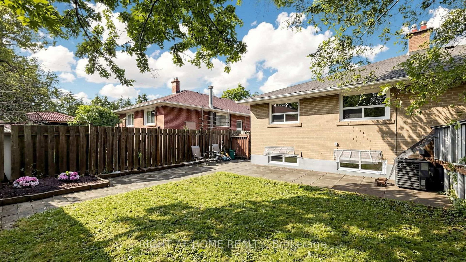 76 Fenside Drive • Toronto, ON photo 39