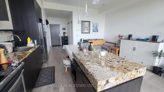 4709 - 101 Charles Street E