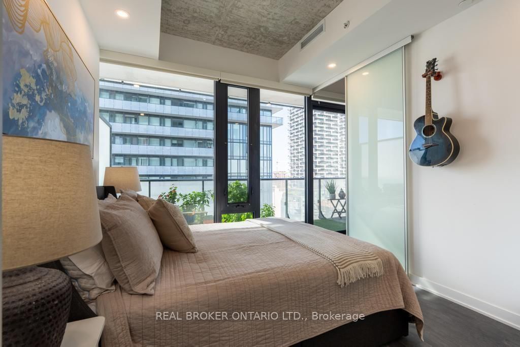 185 Roehampton Avenue S • #1601 • Toronto, ON photo 12