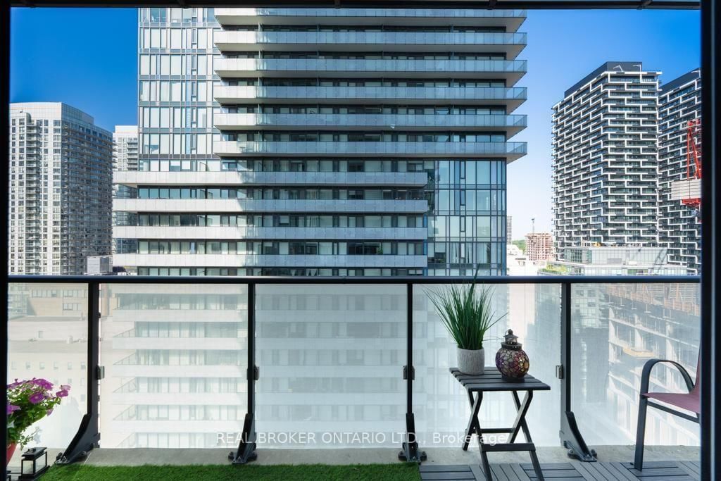 185 Roehampton Avenue S • #1601 • Toronto, ON photo 24