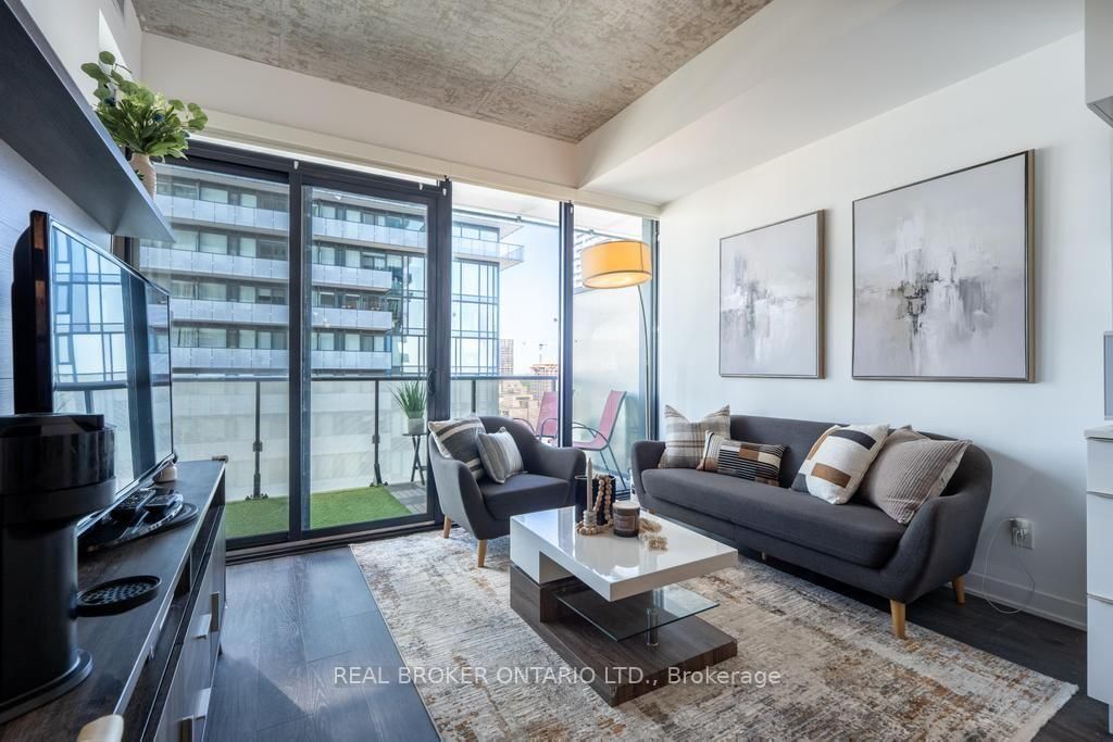 185 Roehampton Avenue S • #1601 • Toronto, ON photo 9