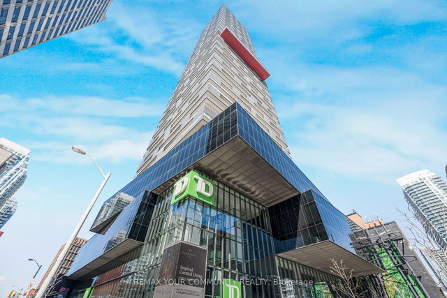 1108 - 8 Eglinton Avenue