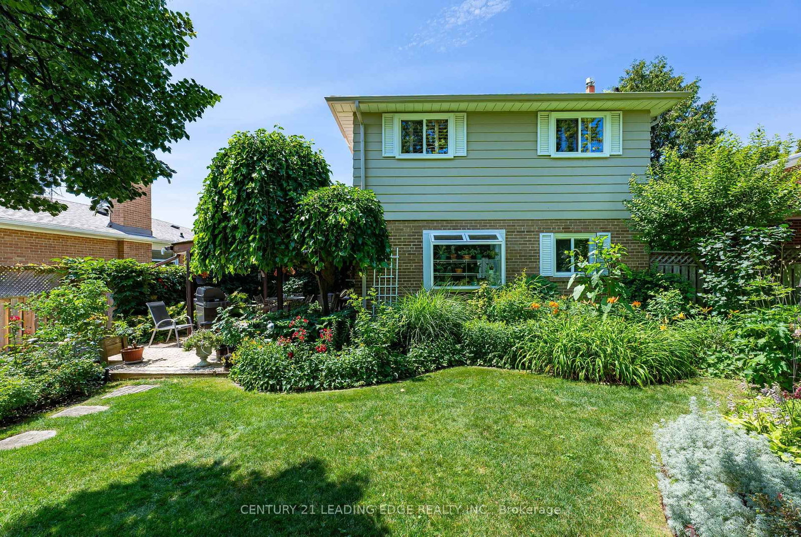 42 Kamloops Drive • Toronto, ON photo 23