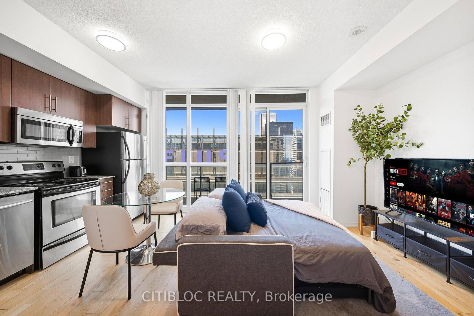 65 Bremner Boulevard • #4007 • Toronto, ON photo 41