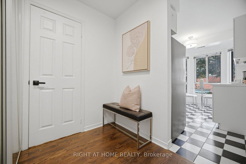TH 8A - 801 King Street W