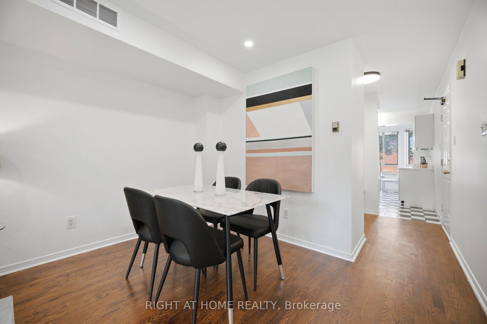 801 W King Street • #TH 8A • Toronto, ON photo 8