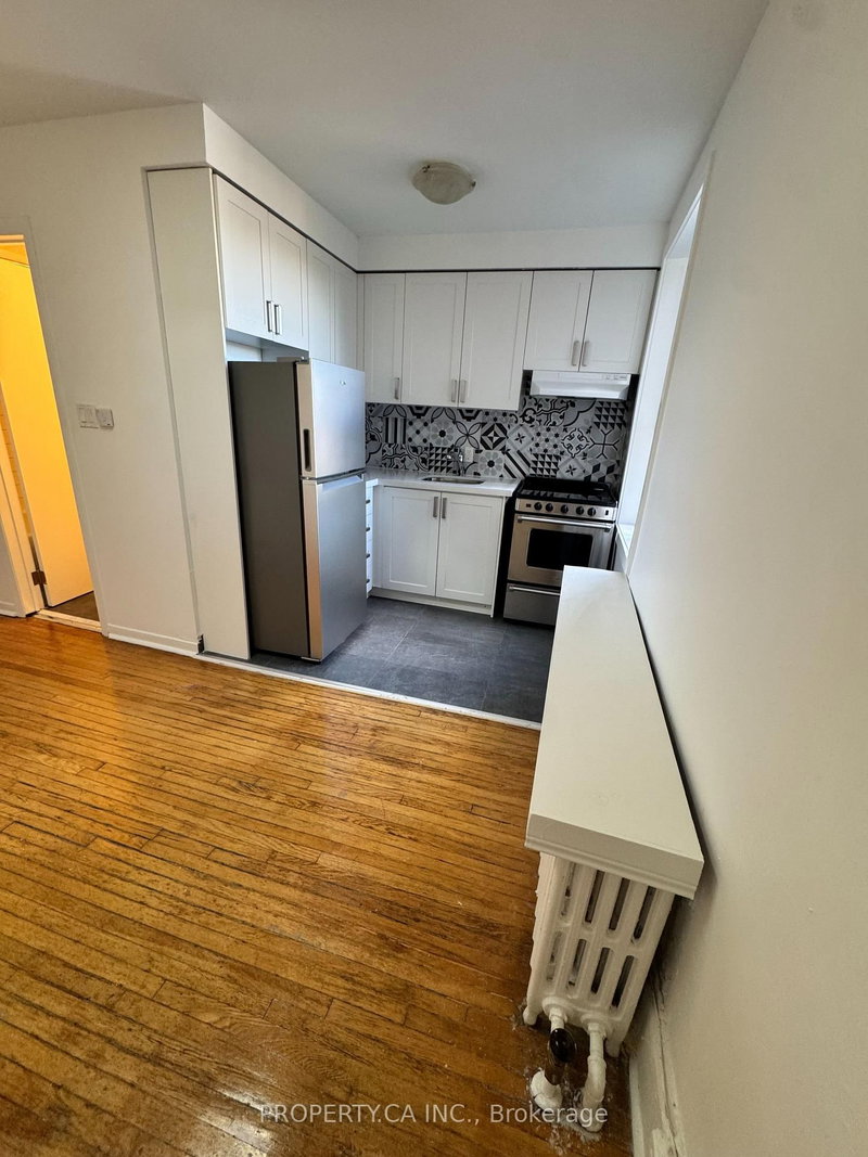 home for lease on 19-781 St Clair Avenue W
