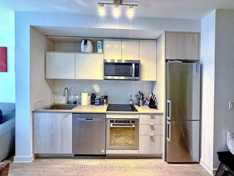 456 - 121 Lower Sherbourne Street
