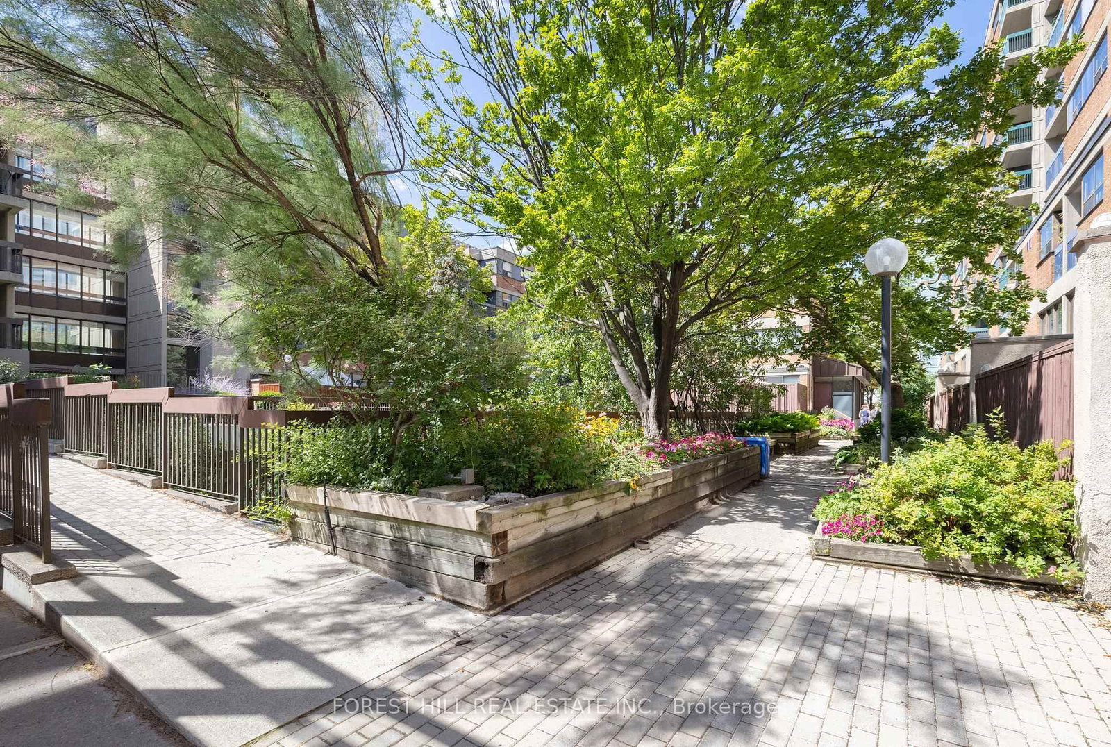 60 St. Patrick Street • #728 • Toronto, ON photo 25