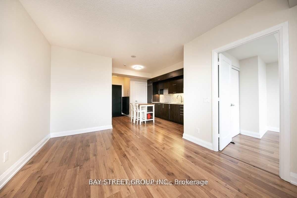 5 E Sheppard Avenue • #4218 • Toronto, ON photo 8