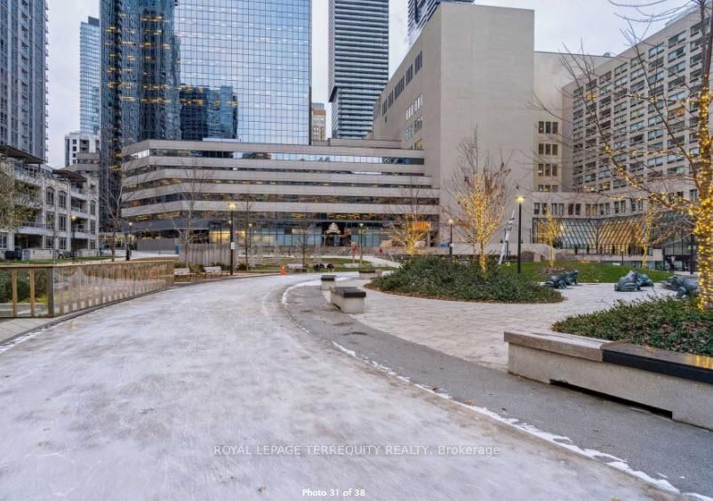 711 Bay Street • #1113 • Toronto, ON photo 17