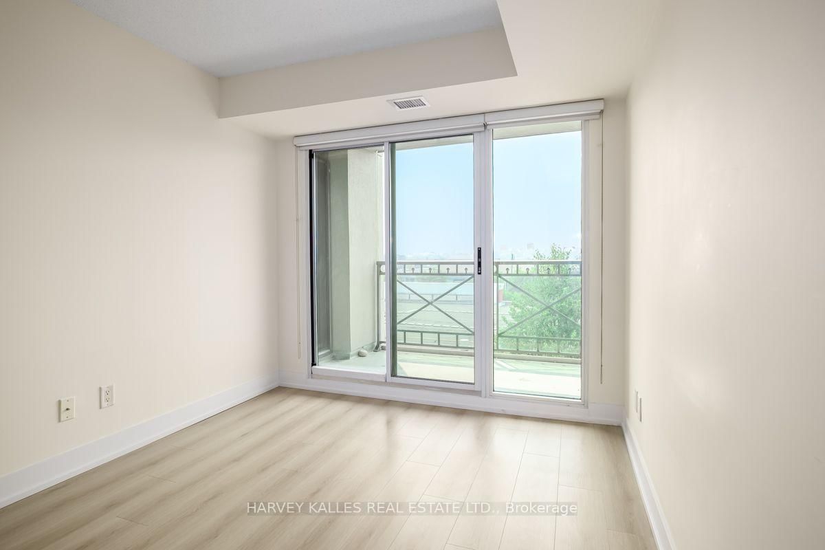 205 W The Donway • #503 • Toronto, ON photo 19