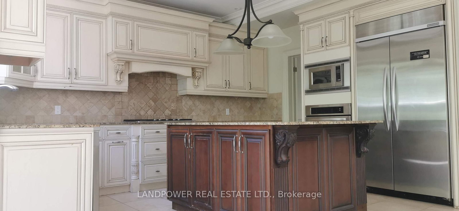 33 Bevdale Road • Toronto, ON photo 8