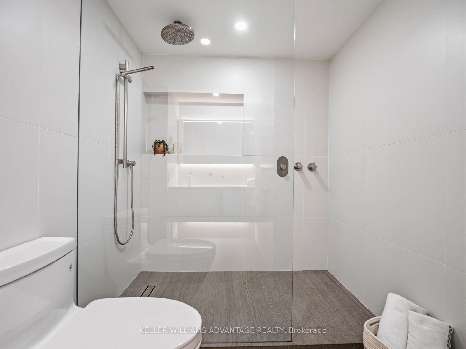 1166 Bay Street • #1002 • Toronto, ON photo 34