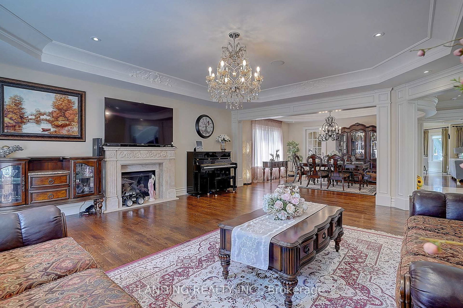 24 Abbotsford Road • Toronto, ON photo 12