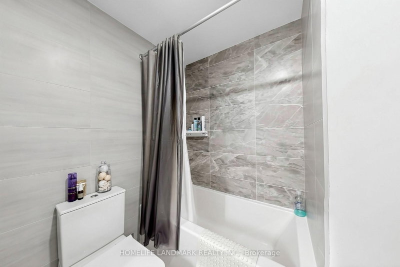 21 Lawren Harris Toronto,ON M5A 0T4 — Photo 21