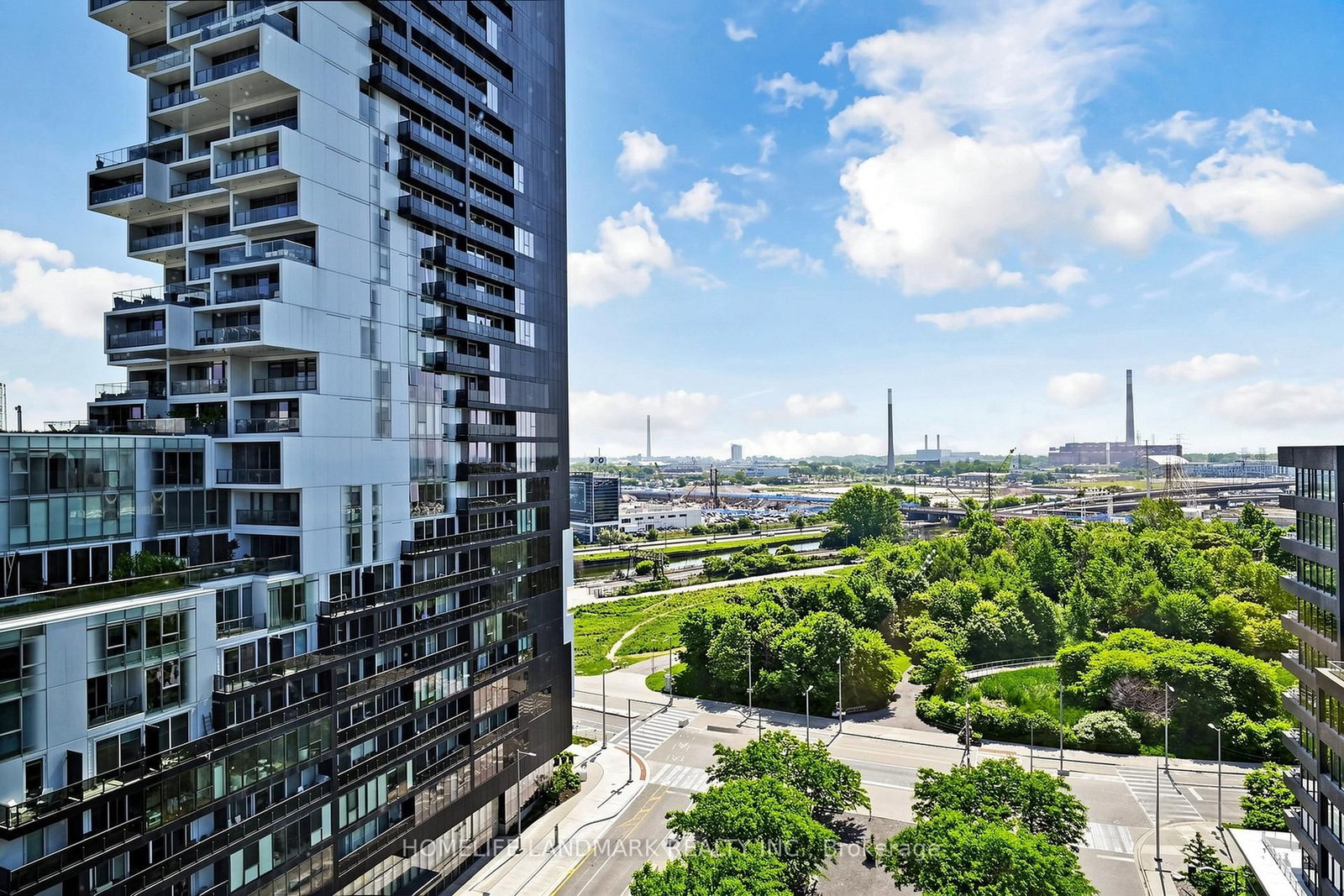21 Lawren Harris Square • #801 • Toronto, ON photo 39