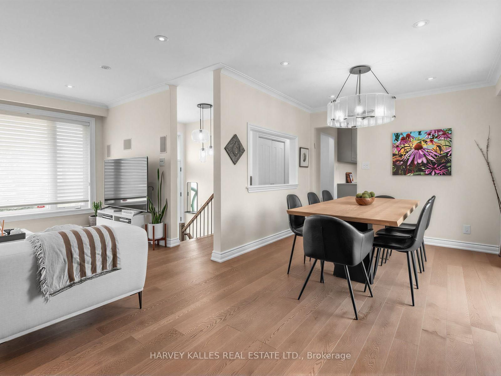 237 Searle Avenue • Toronto, ON photo 16