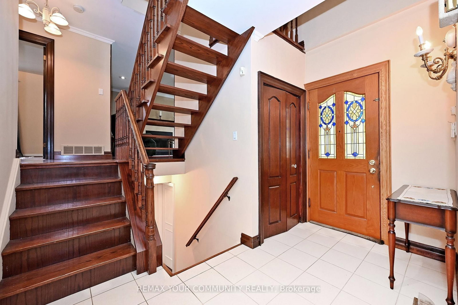 39 Prattley Drive • Toronto, ON photo 8