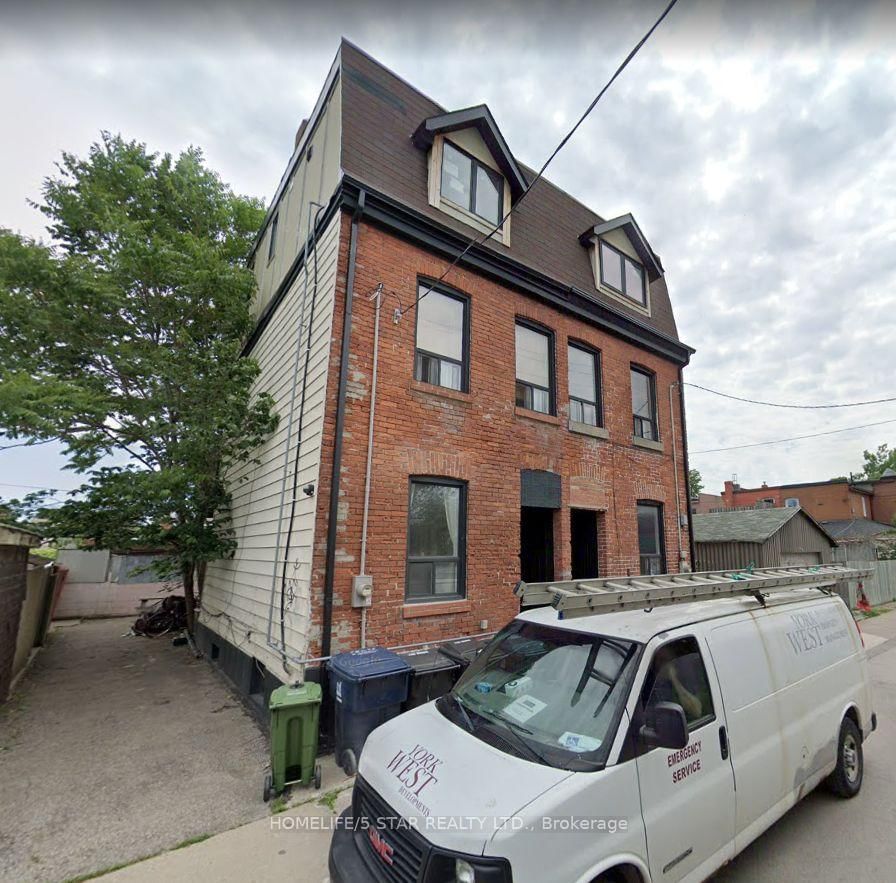 Apt 2-39 Humbert Street, Toronto, ON