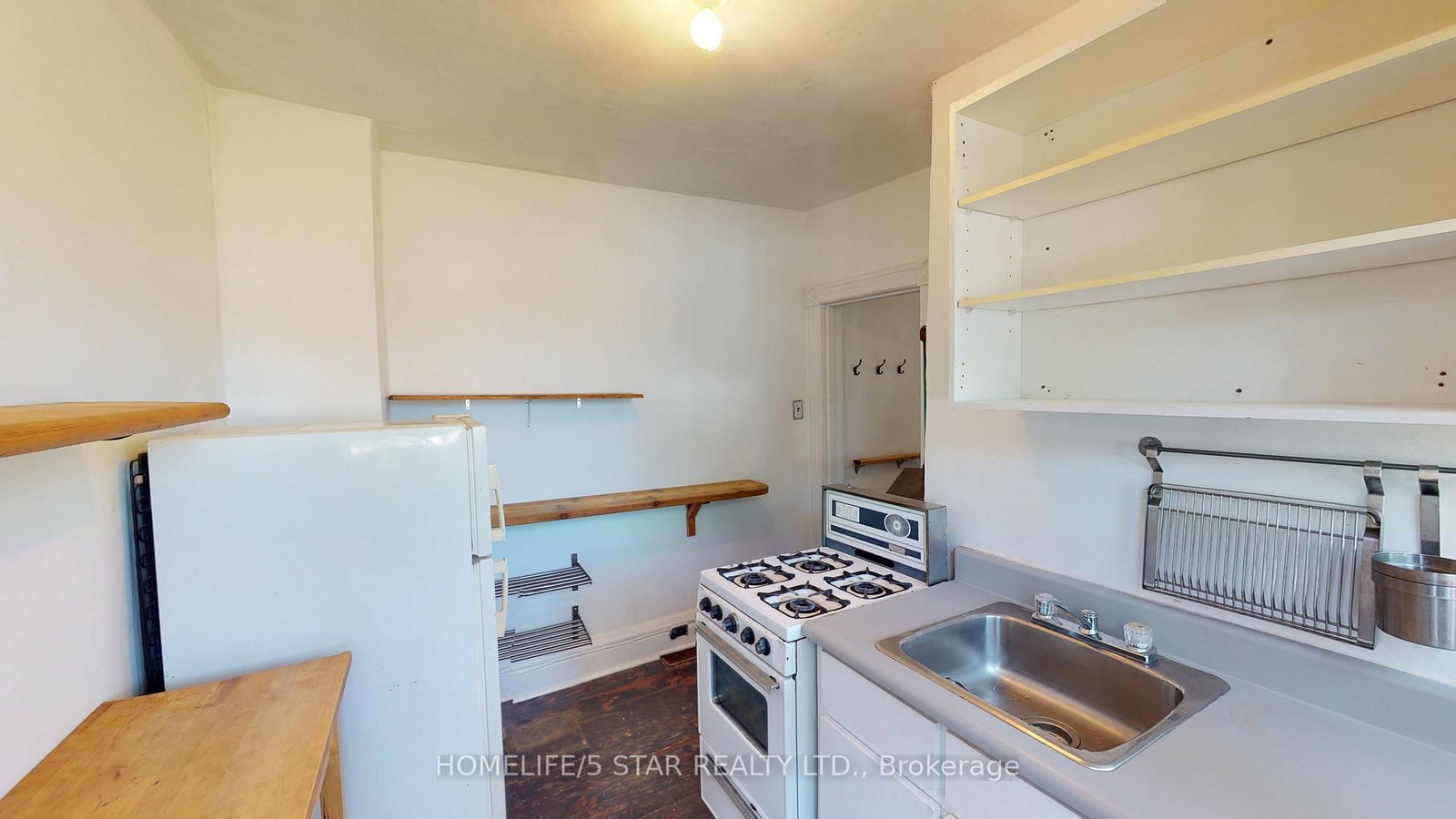 Apt 2-39 Humbert Street, Toronto, ON, photo 3