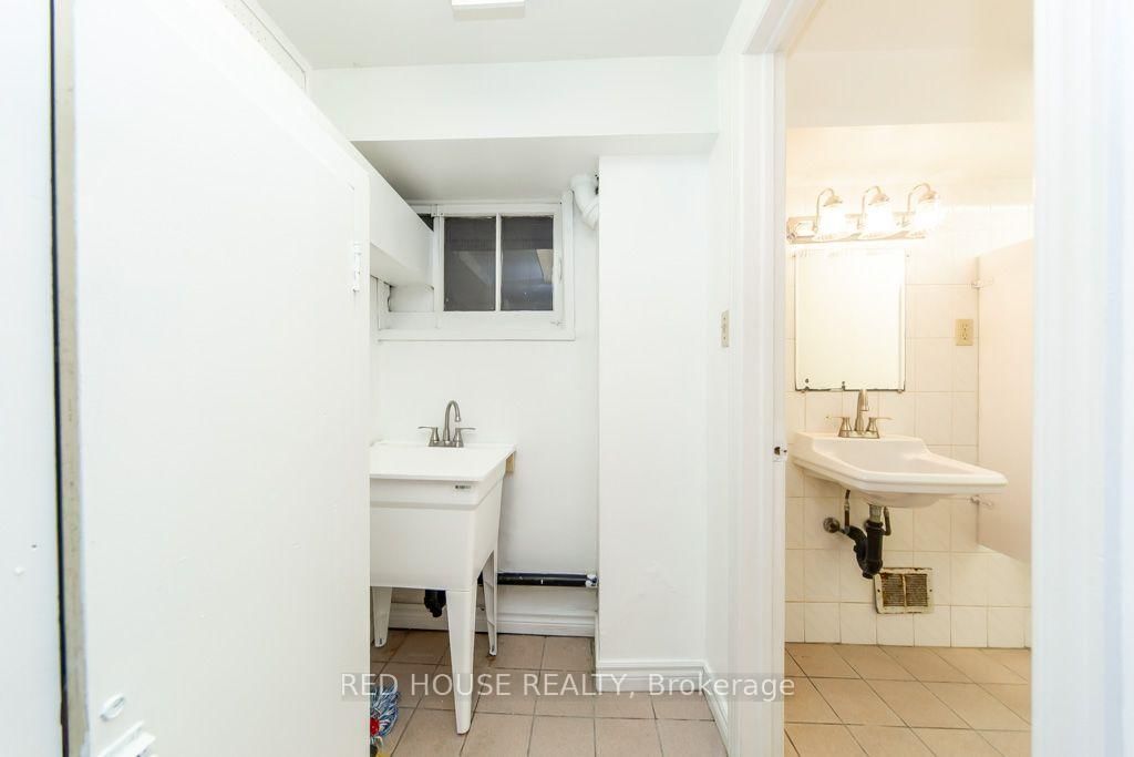 658 Vaughan Road • Toronto, ON photo 34