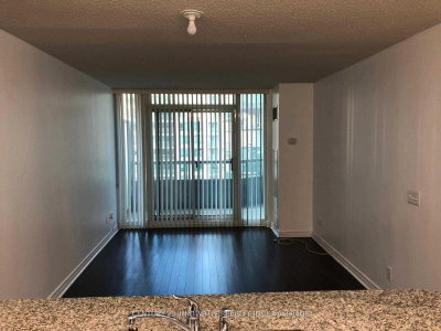 Unit 628 — 51 Lower Simcoe Street — photo 6