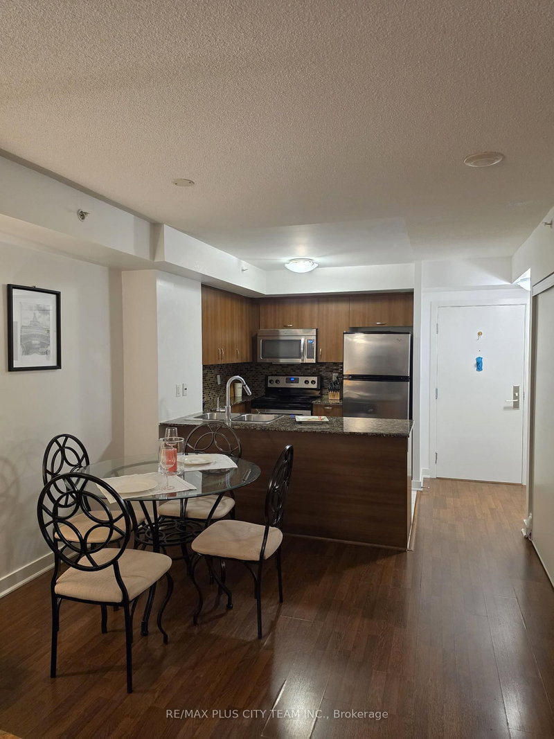 1310 - 5740 Yonge Street