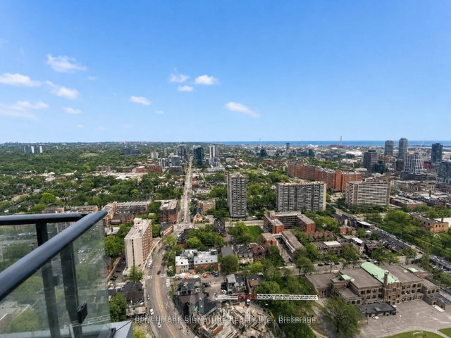4015 - 251 Jarvis Street
