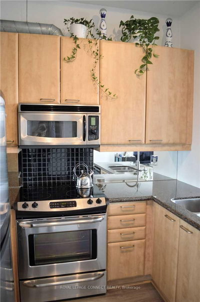 Unit Ph15 — 955 Queen Street W — photo 5