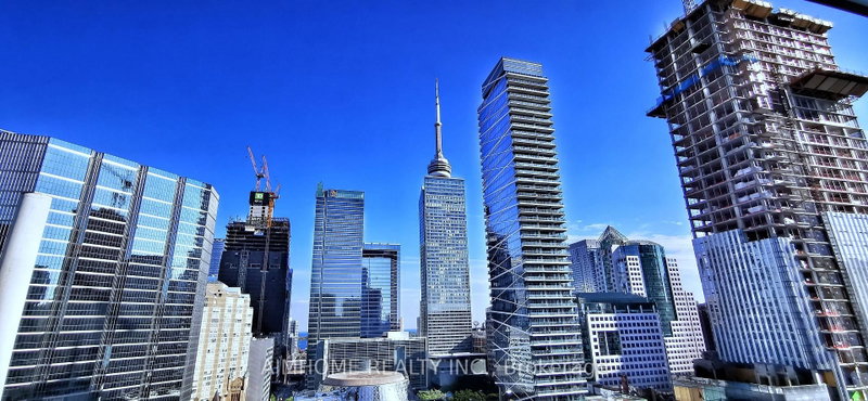 1708 - 126 Simcoe Street