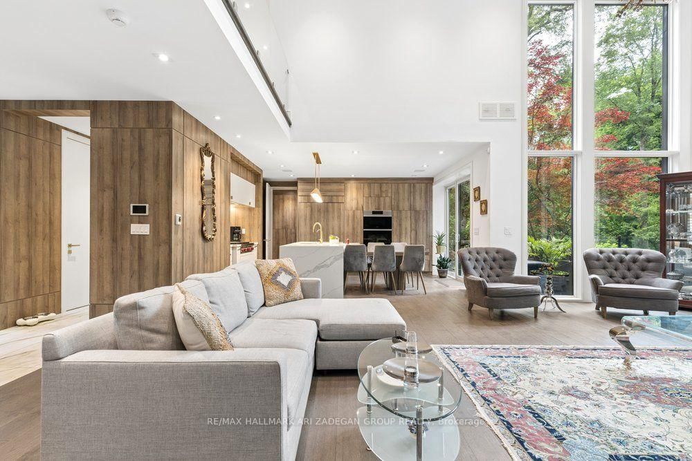 150 Sandringham Drive • #. • Toronto, ON photo 15
