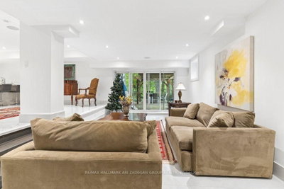 150 Sandringham Drive • #. • Toronto, ON photo 6