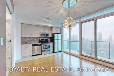 Unit 4907 — 65 Bremner Boulevard — photo 6