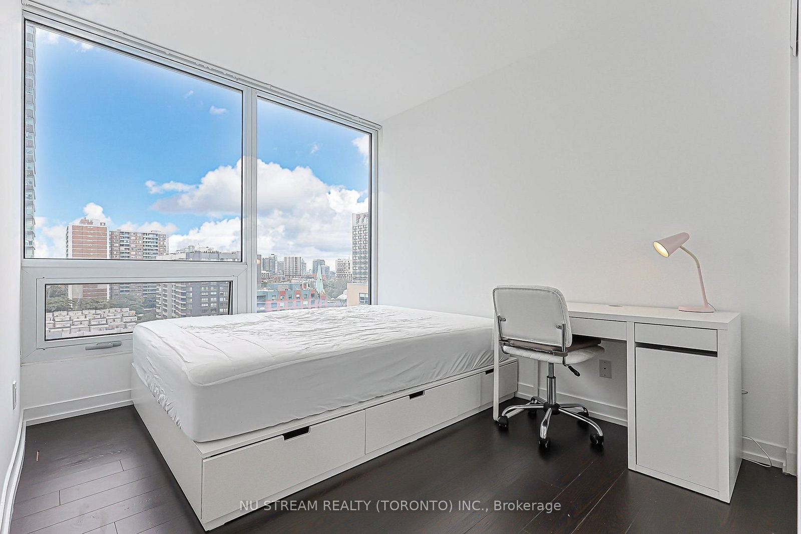 85 Wood Street • #1512 • Toronto, ON photo 21