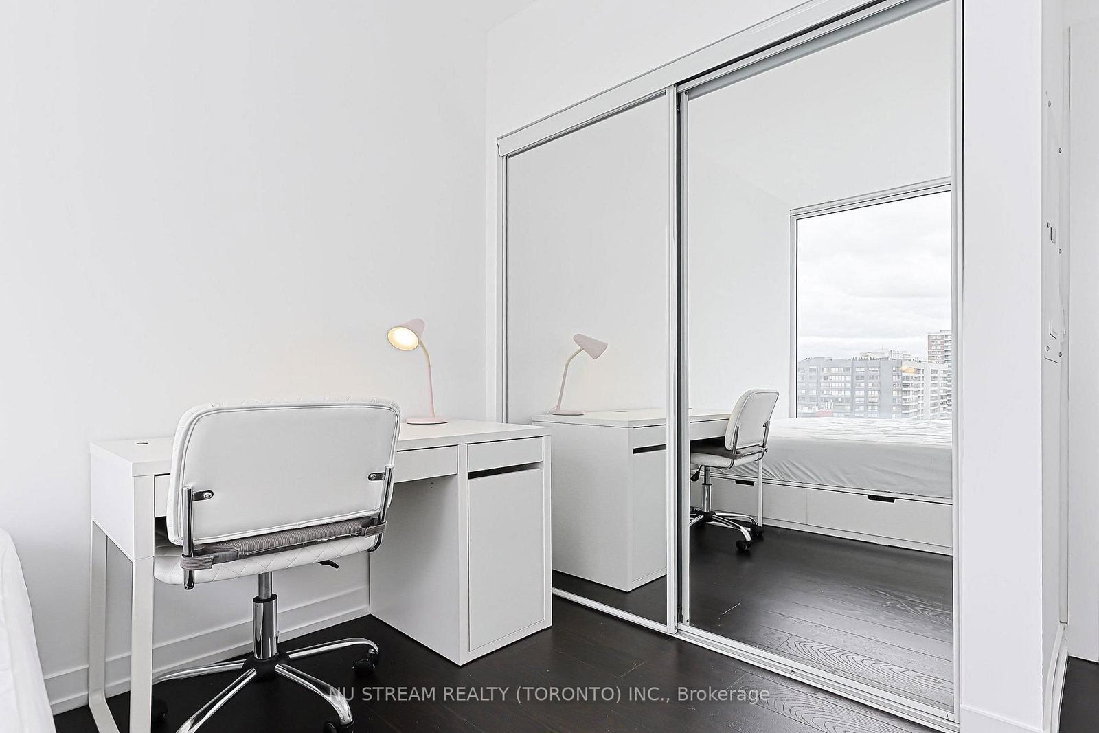 85 Wood Street • #1512 • Toronto, ON photo 24