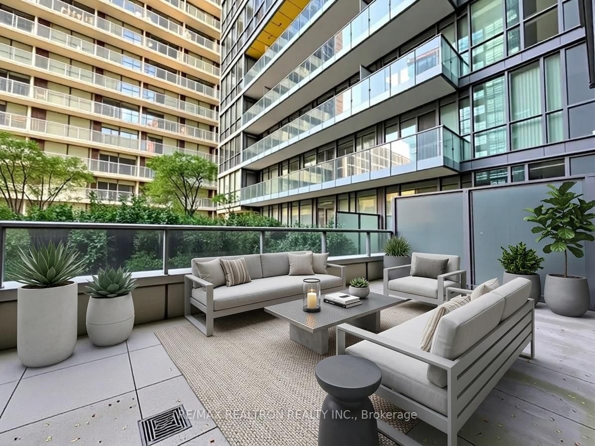8 Charlotte Street • #214 • Toronto, ON photo 12