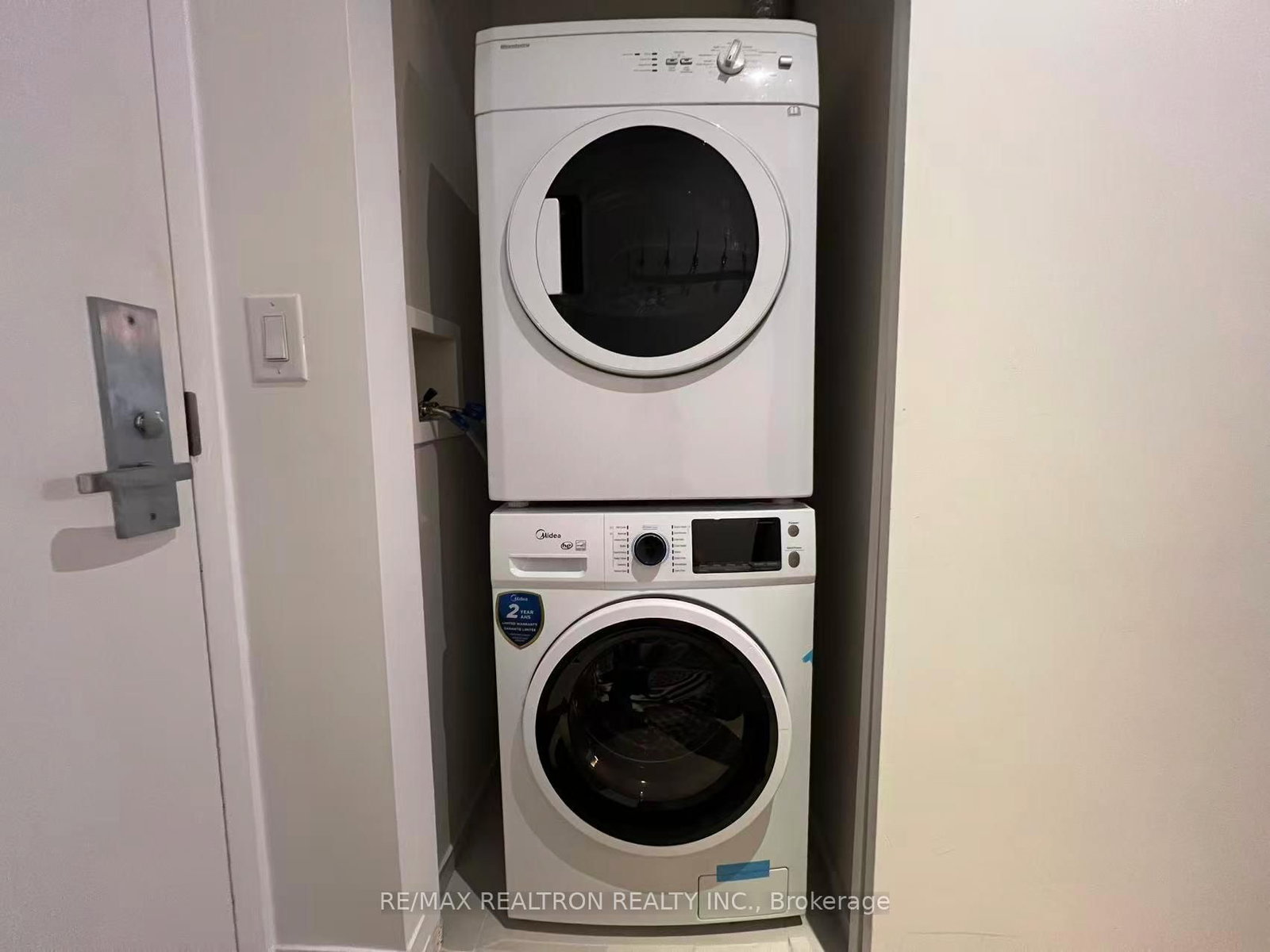 8 Charlotte Street • #214 • Toronto, ON photo 20