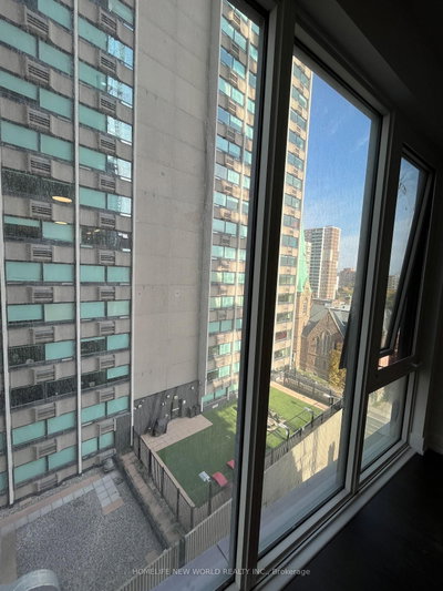 Unit 910 — 308 Jarvis Street — more photos