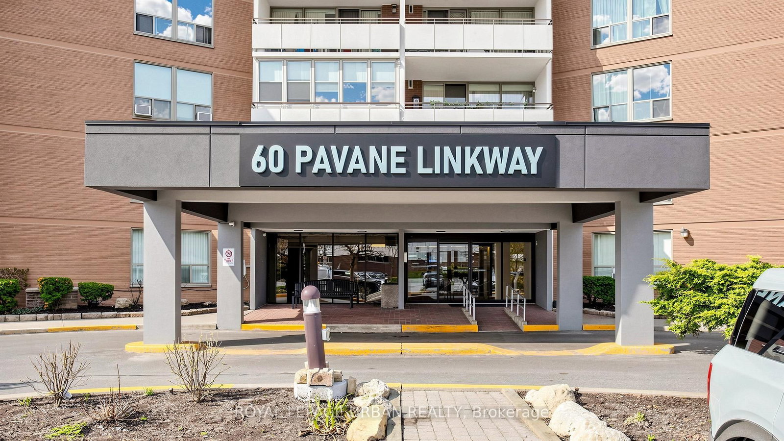 602-60 Pavane Linkway, Toronto, ON